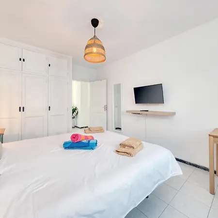 Semesterbostad Casa Atassara - 500m To The Beach, Ping-pong And Foosball By Lanzarote *