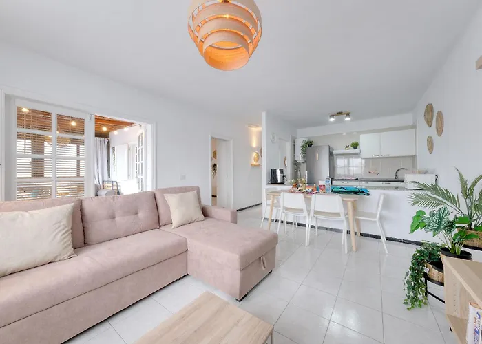 Casa Atassara - 500m To The Beach, Ping-pong And Foosball By Lanzarote Ferienhaus Puerto del Carmen (Lanzarote)