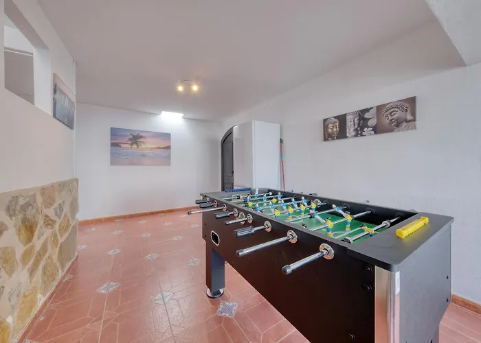 Ferienhaus Casa Atassara - 500m To The Beach, Ping-pong And Foosball By Lanzarote
