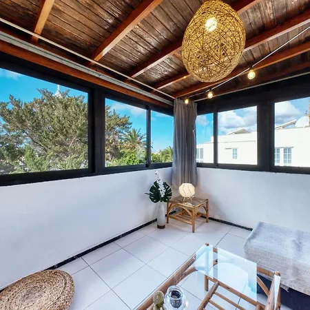 Tatil Evi Casa Atassara - 500m To The Beach, Ping-pong And Foosball By Lanzarote