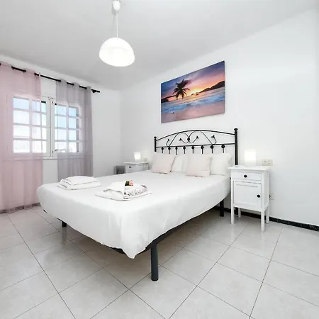 Dom wakacyjny Casa Atassara A 500m De La Playa Wifi Con Fibra Puerto del Carmen (Lanzarote)